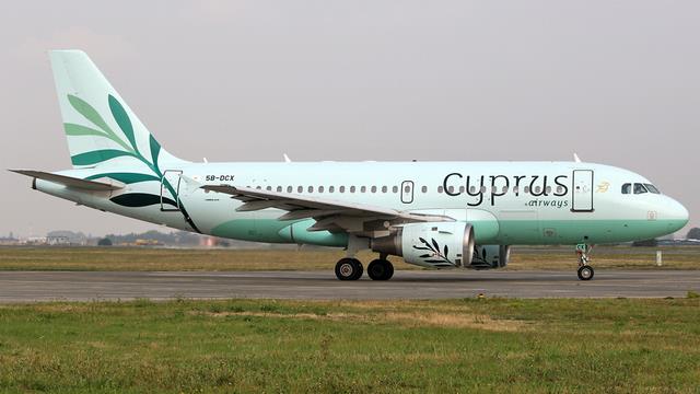 5B-DCX:Airbus A319:Cyprus Airways